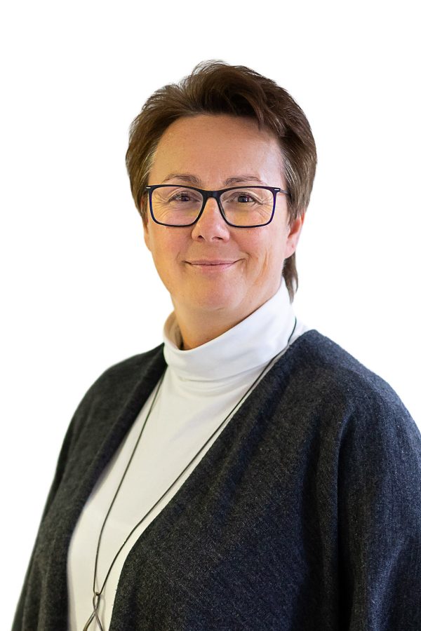 Tanja Brockmöller - Partner und leitet das Mandantenmanagement - Hörer und Flamme